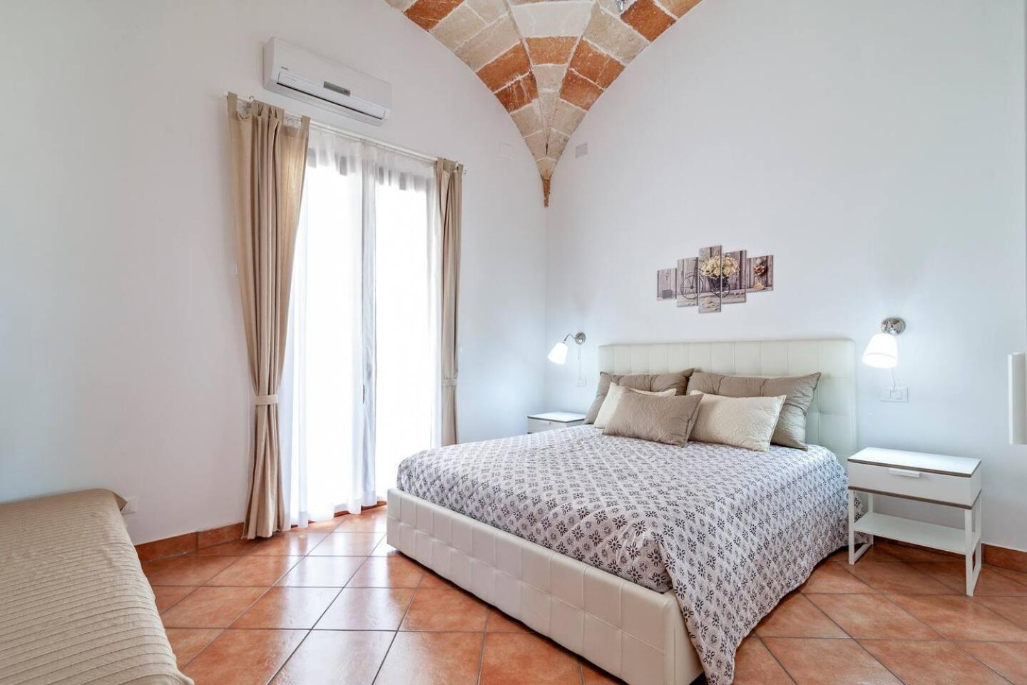 La Dimora Dei Conti Bed & Breakfast Collemeto Dış mekan fotoğraf
