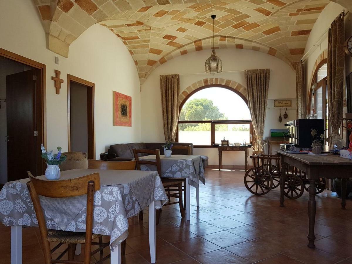 La Dimora Dei Conti Bed & Breakfast Collemeto Dış mekan fotoğraf