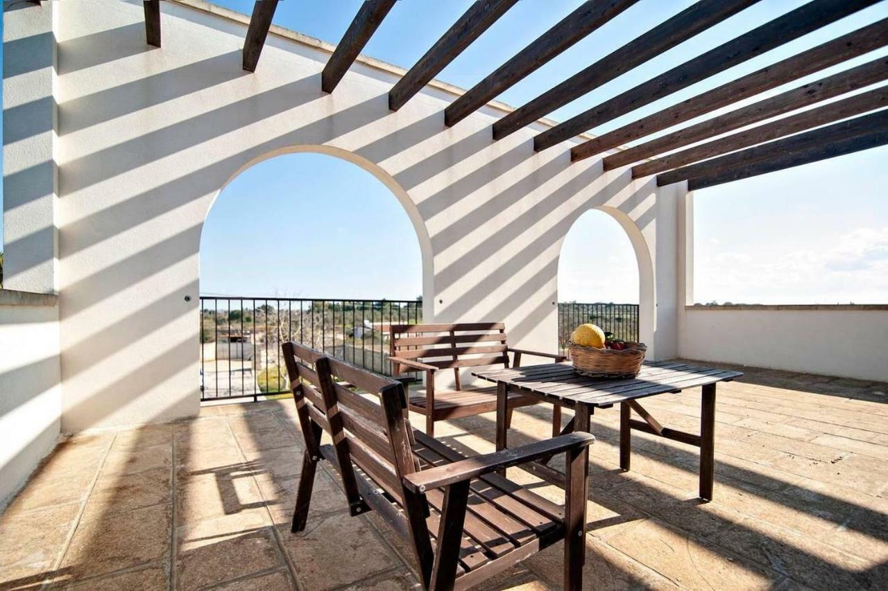 La Dimora Dei Conti Bed & Breakfast Collemeto Dış mekan fotoğraf