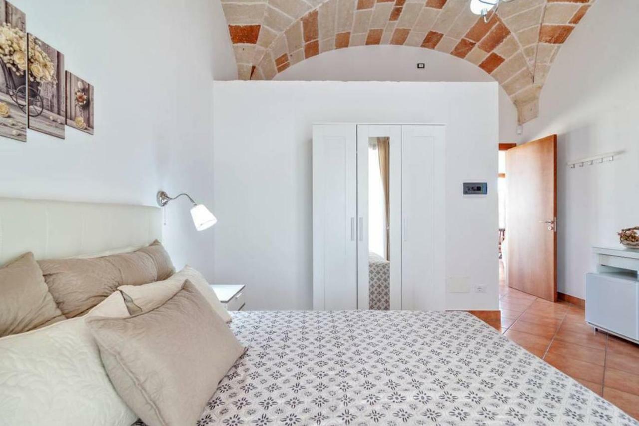 La Dimora Dei Conti Bed & Breakfast Collemeto Dış mekan fotoğraf